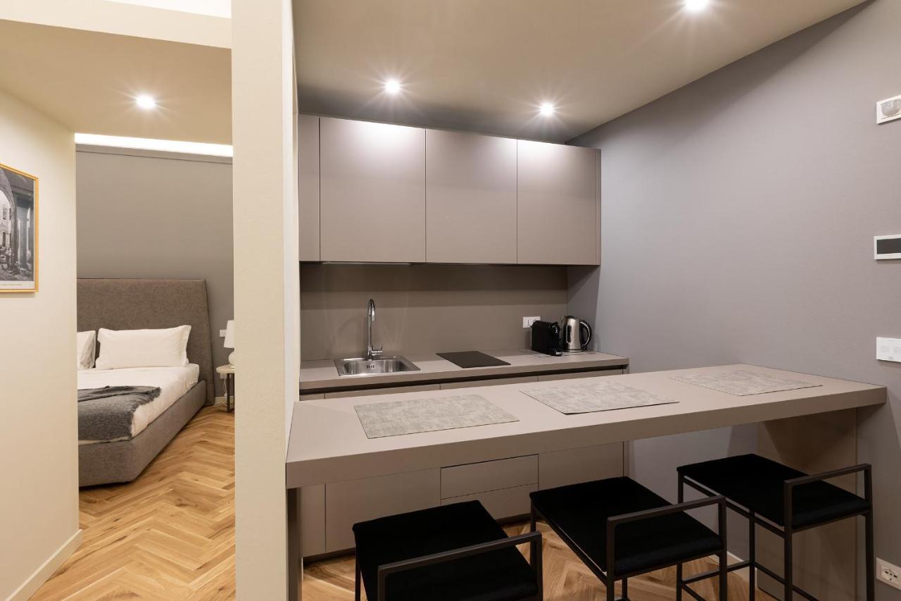 Palazzo Liberati Apartments Parme Extérieur photo